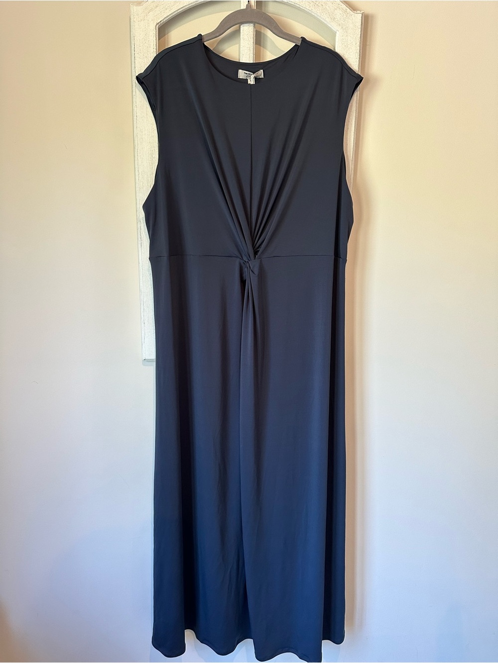 Old Navy Navy Sleeveless Knot-Front Maxi Dress